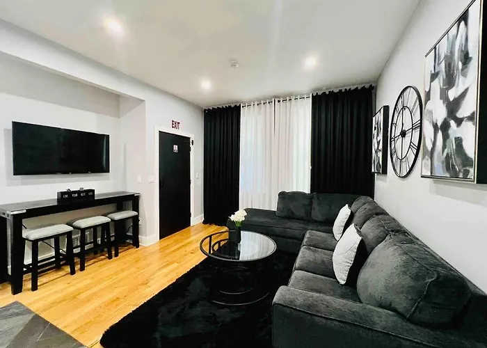 2 Bedroom Apartment, Close To Nyc & Downtown Jc!
