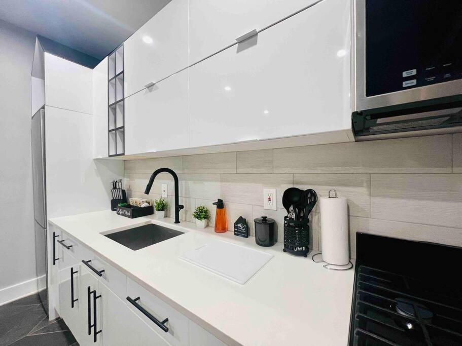 Apartment 2 Bedroom Apartment, Close To Nyc & Downtown Jc!