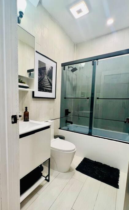 2 Bedroom Apartment, Close To Nyc & Downtown Jc! Apartment *