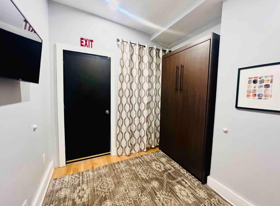 Apartment 2 Bedroom Apartment, Close To Nyc & Downtown Jc!